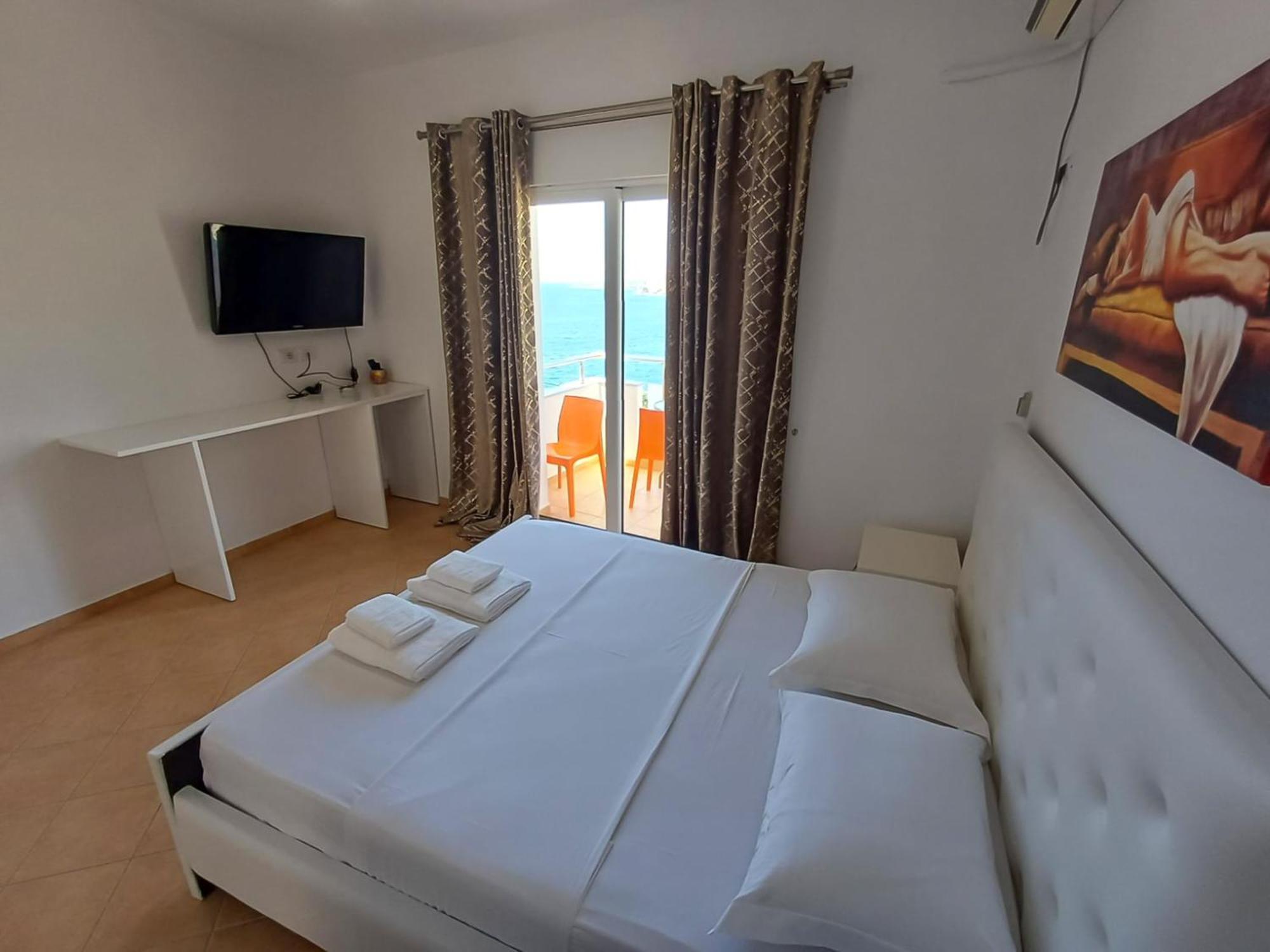 Hotel Sherifi Sarande Exterior photo